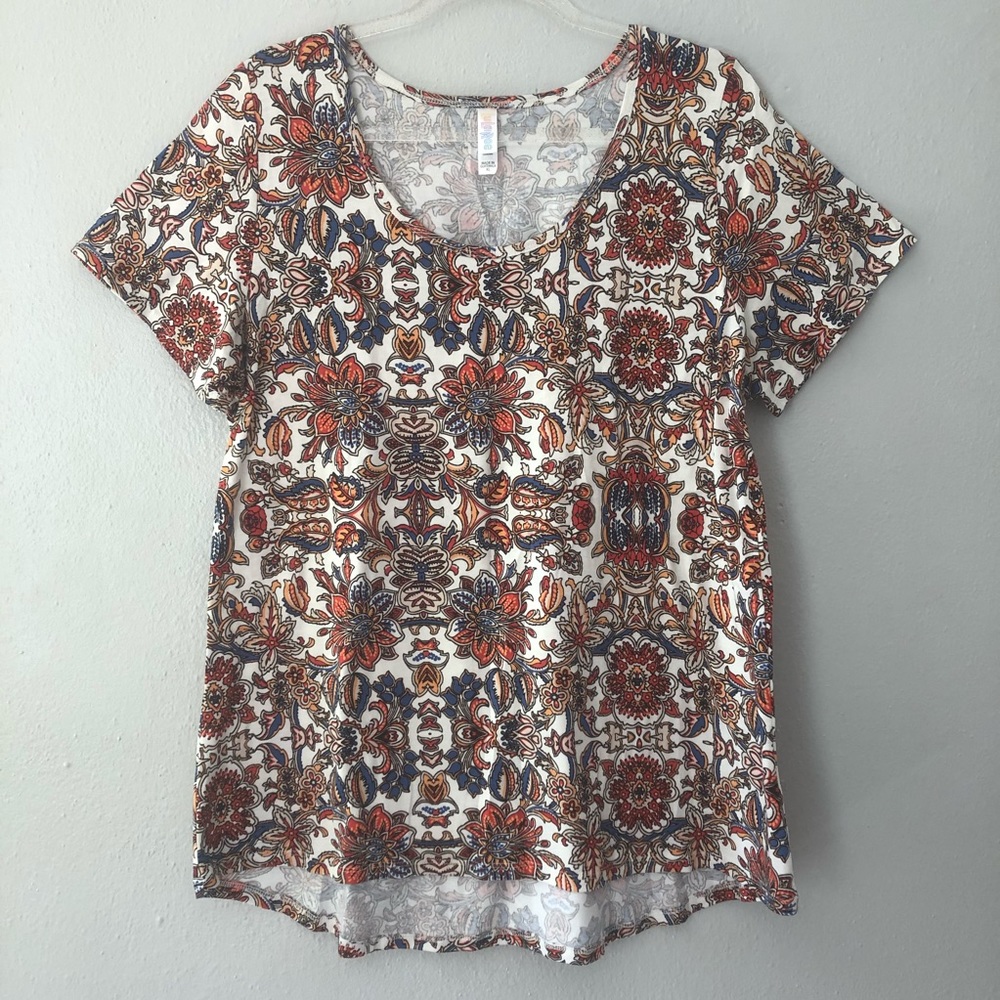 SOLD LulaRoe, Classic T. Paisley Print.